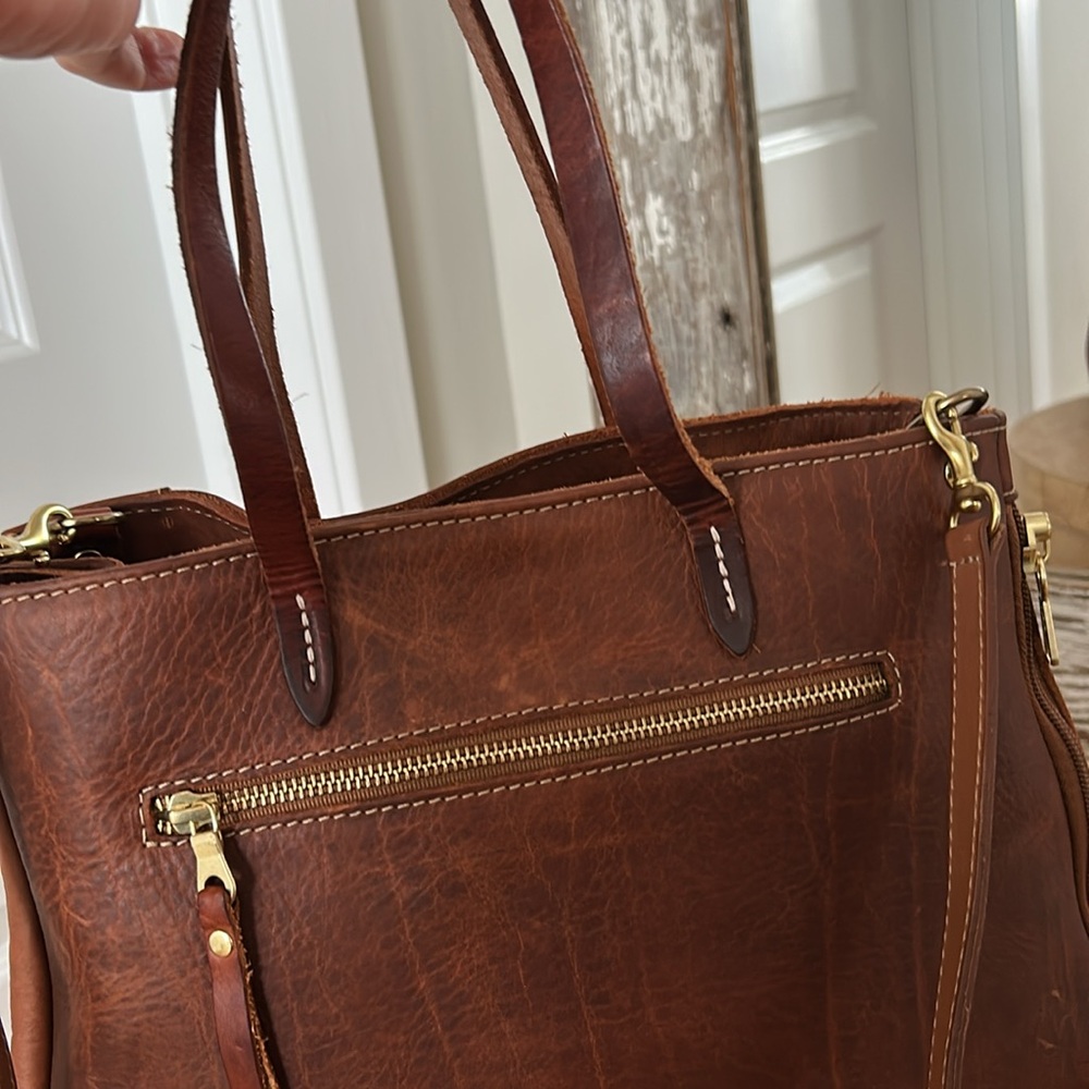 Overland Leather Handbag/Crossbody - Picture 3 of 15